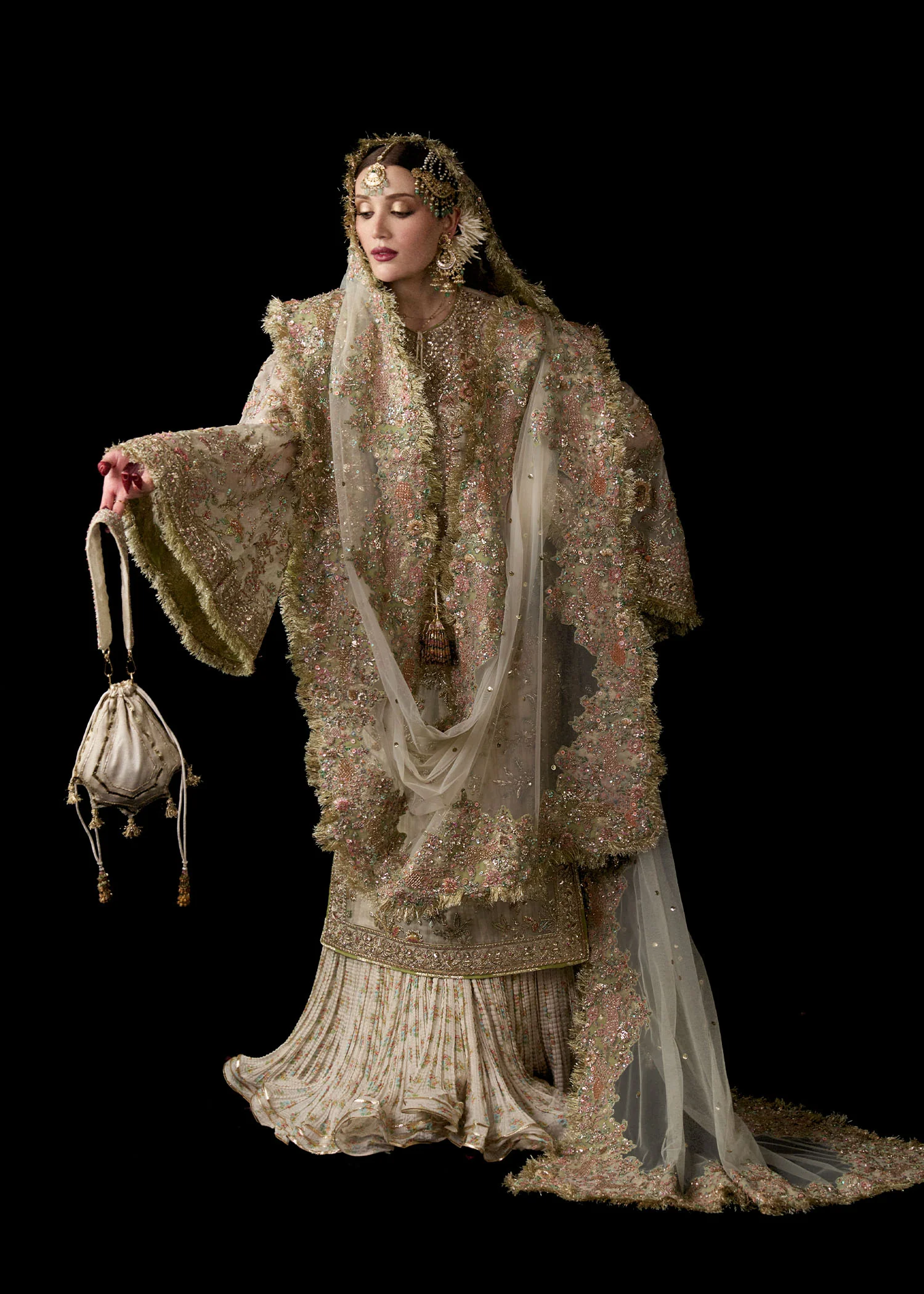 Mahtabi - Image 4