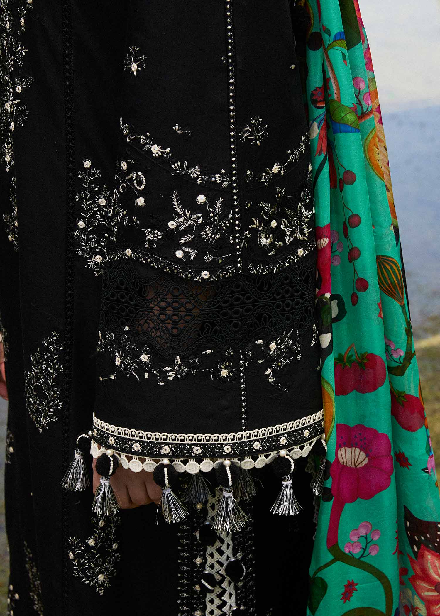 Rave - Image 4