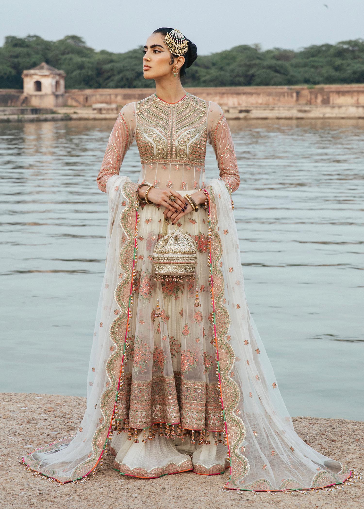 Raya - Image 7