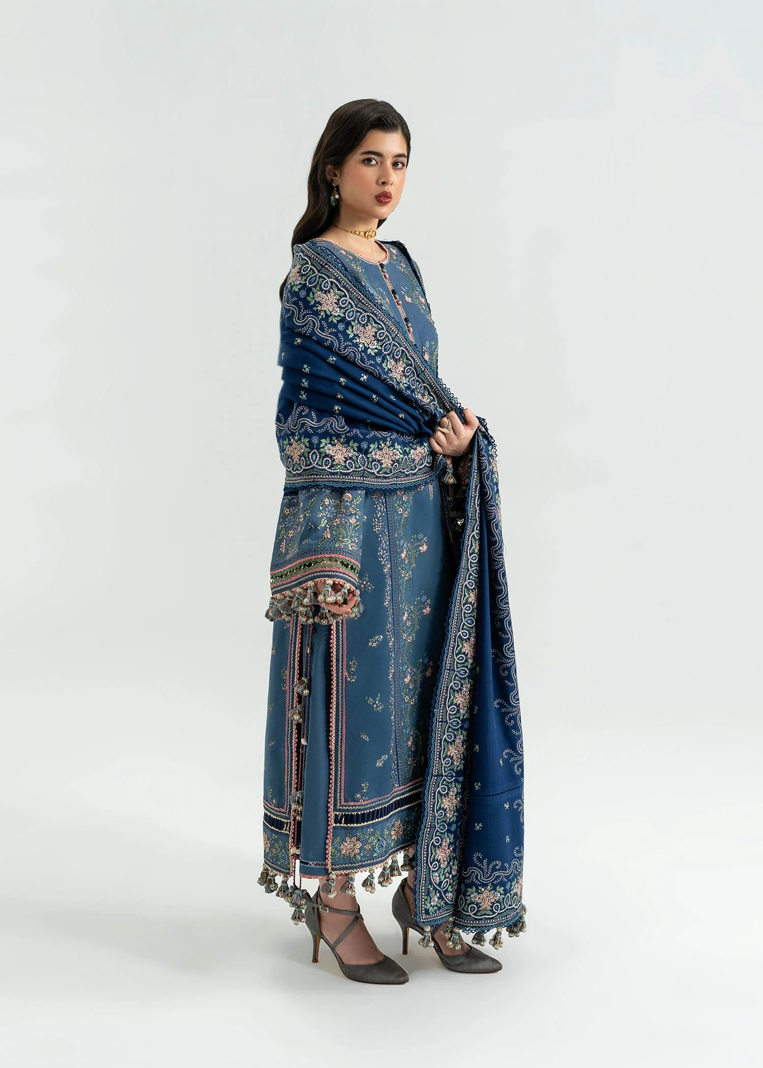 Saya - Image 10
