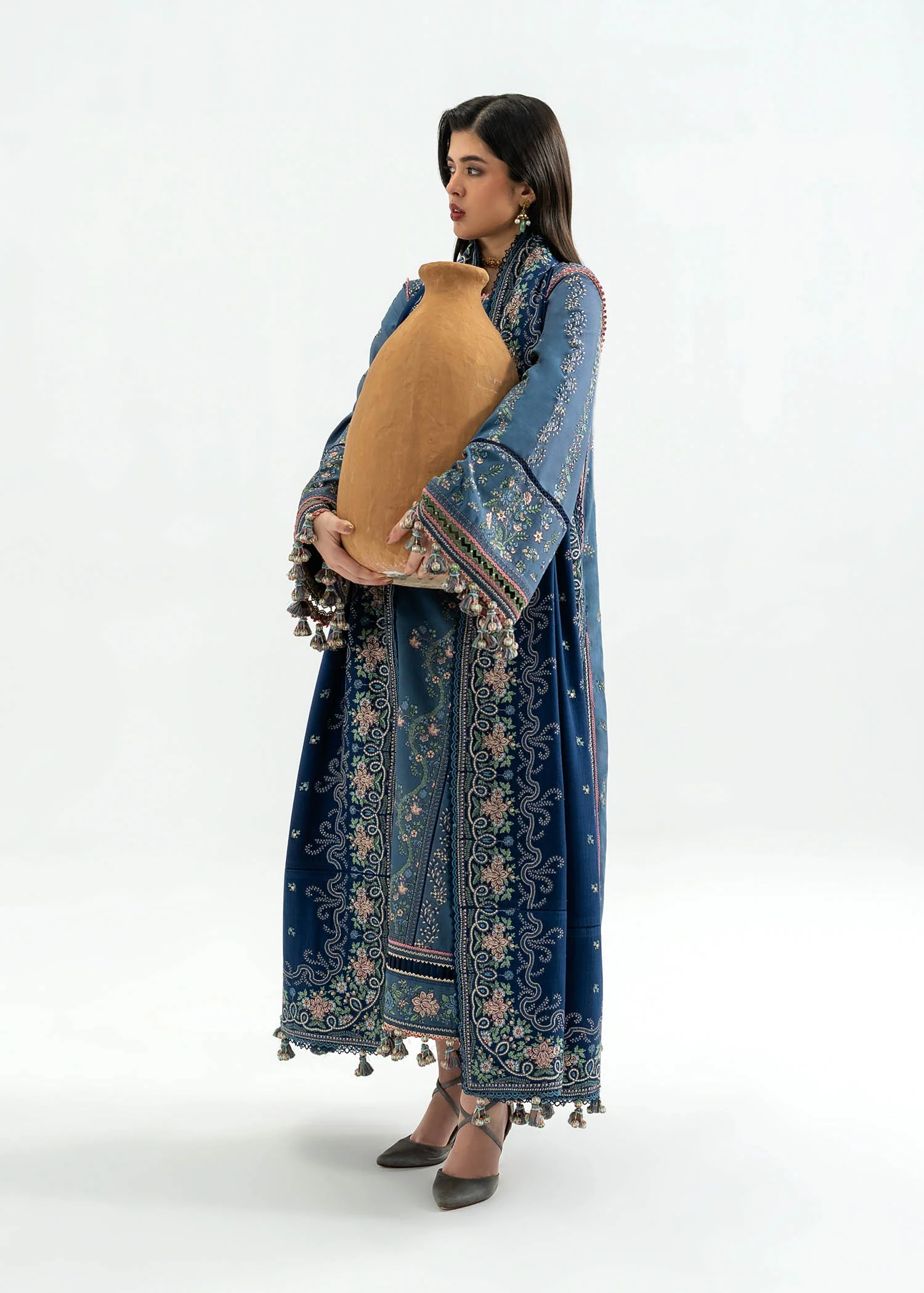 Saya - Image 8